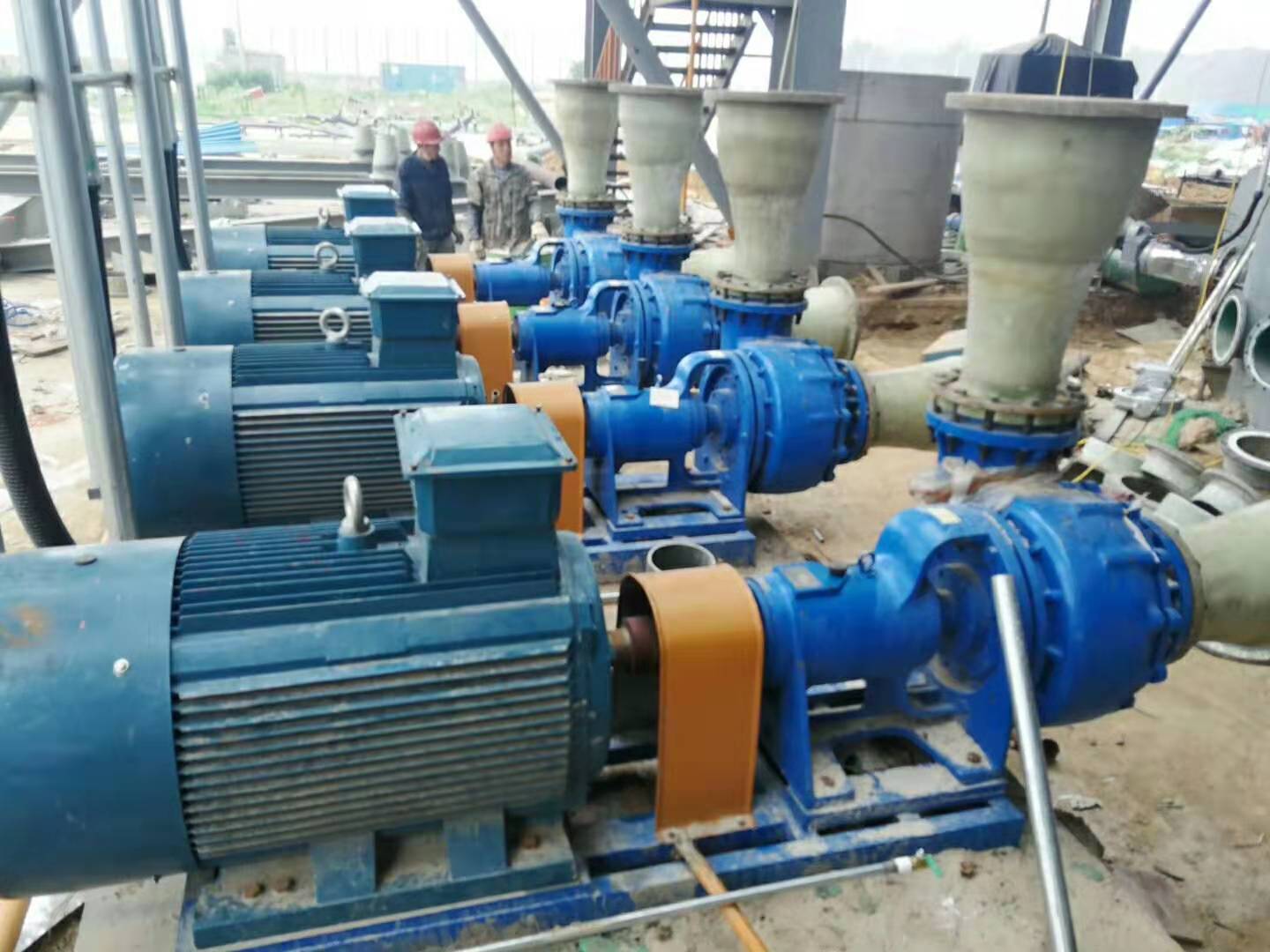 800立方脫硫脫硝循環(huán)泵安裝中